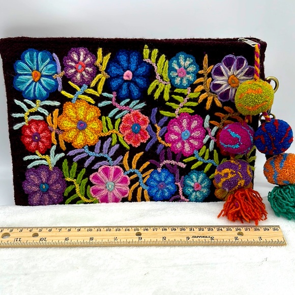 Bglobal shop Handbags - Peruvian Hand Bag Embroidered by Hand Multi-Colored The Andean Community